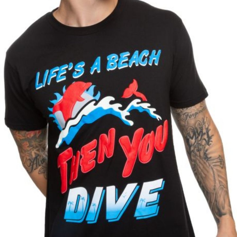 NWT PINK DOLPHIN BEACH LIFE TEE BLACK SZ SMALL S